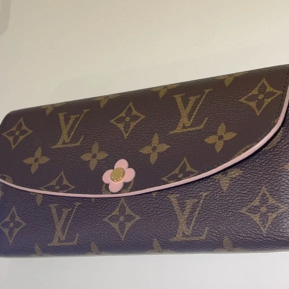 Louis Vuitton Monogram Emilie Flower Wallet - Picture 10 of 15